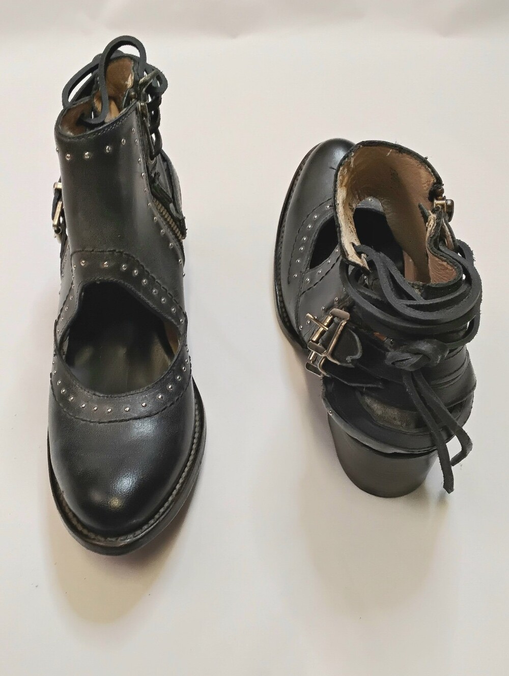 Freebird Leather Desert Boots - Picture 2 of 9